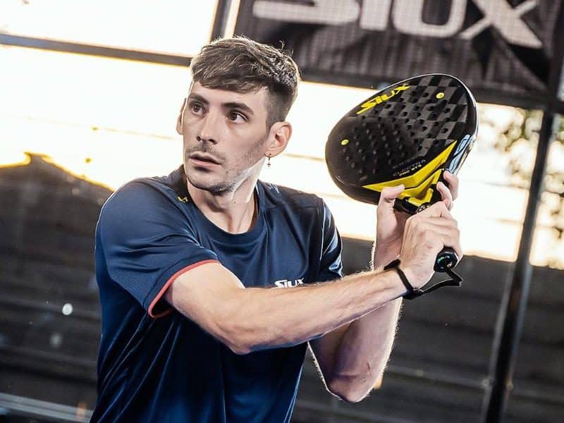 stupaczuk backhand volley