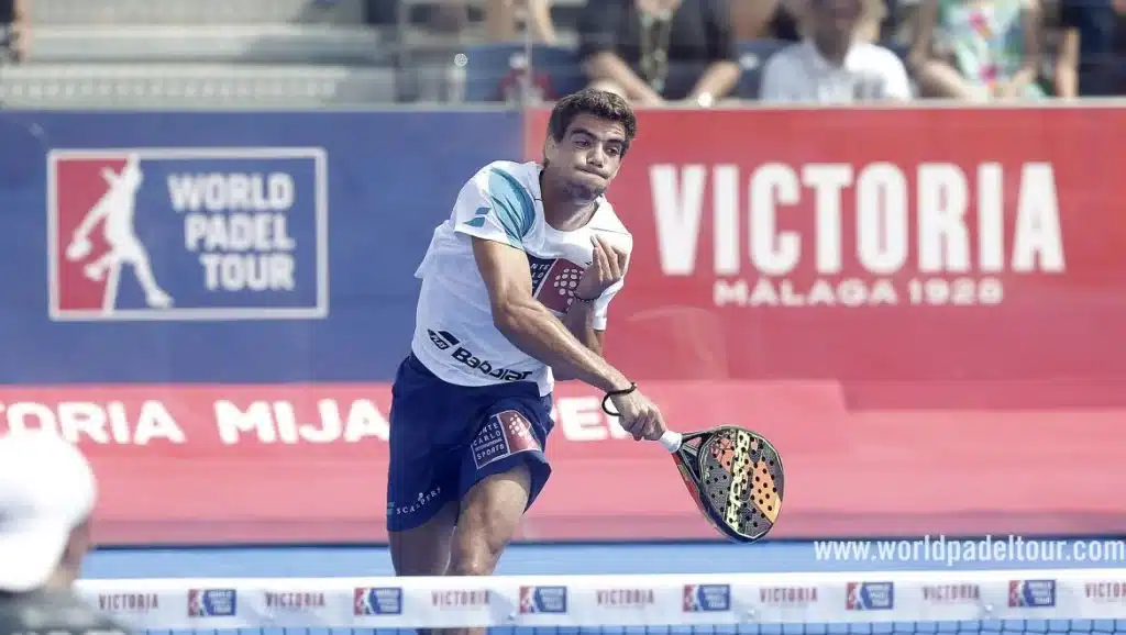 lebron chancletazo padel