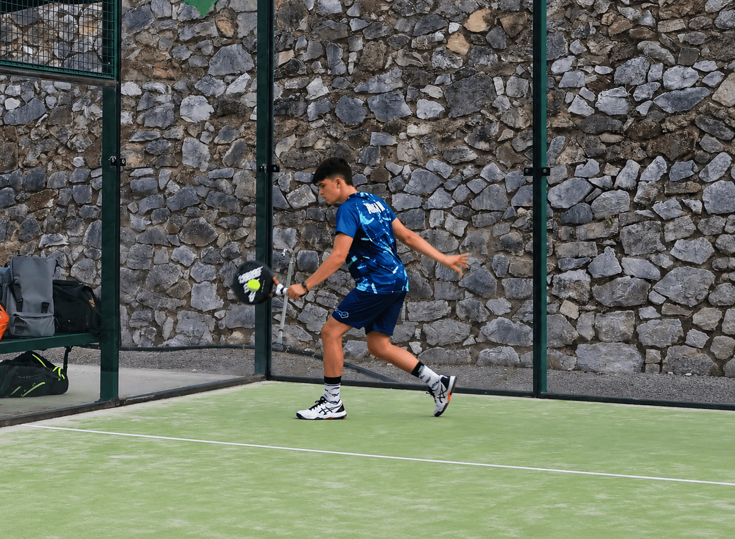padel backhand